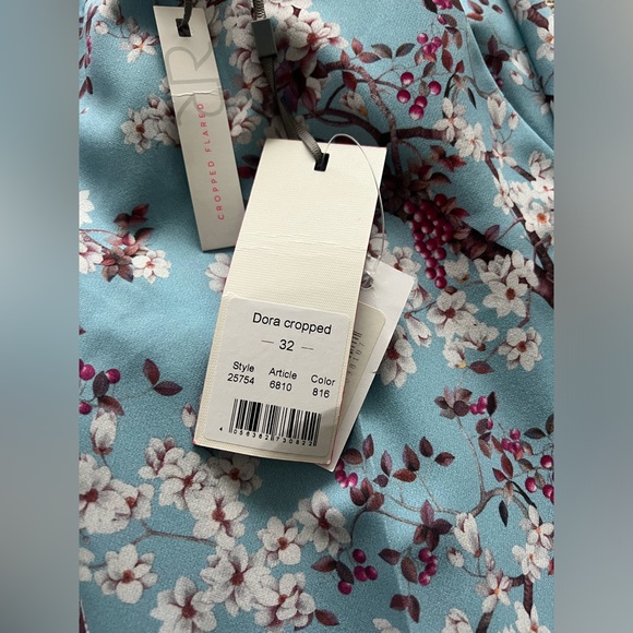 Pants - Picture 4 of 15